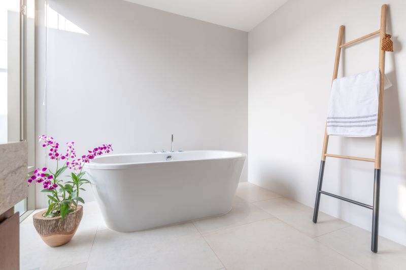 Space-Saving Bathtub Designs
